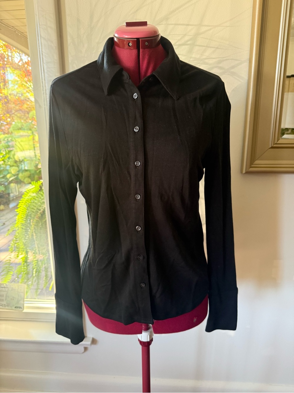 BLACK JERSEY LONG SLEEVED BUTTON DOWN
